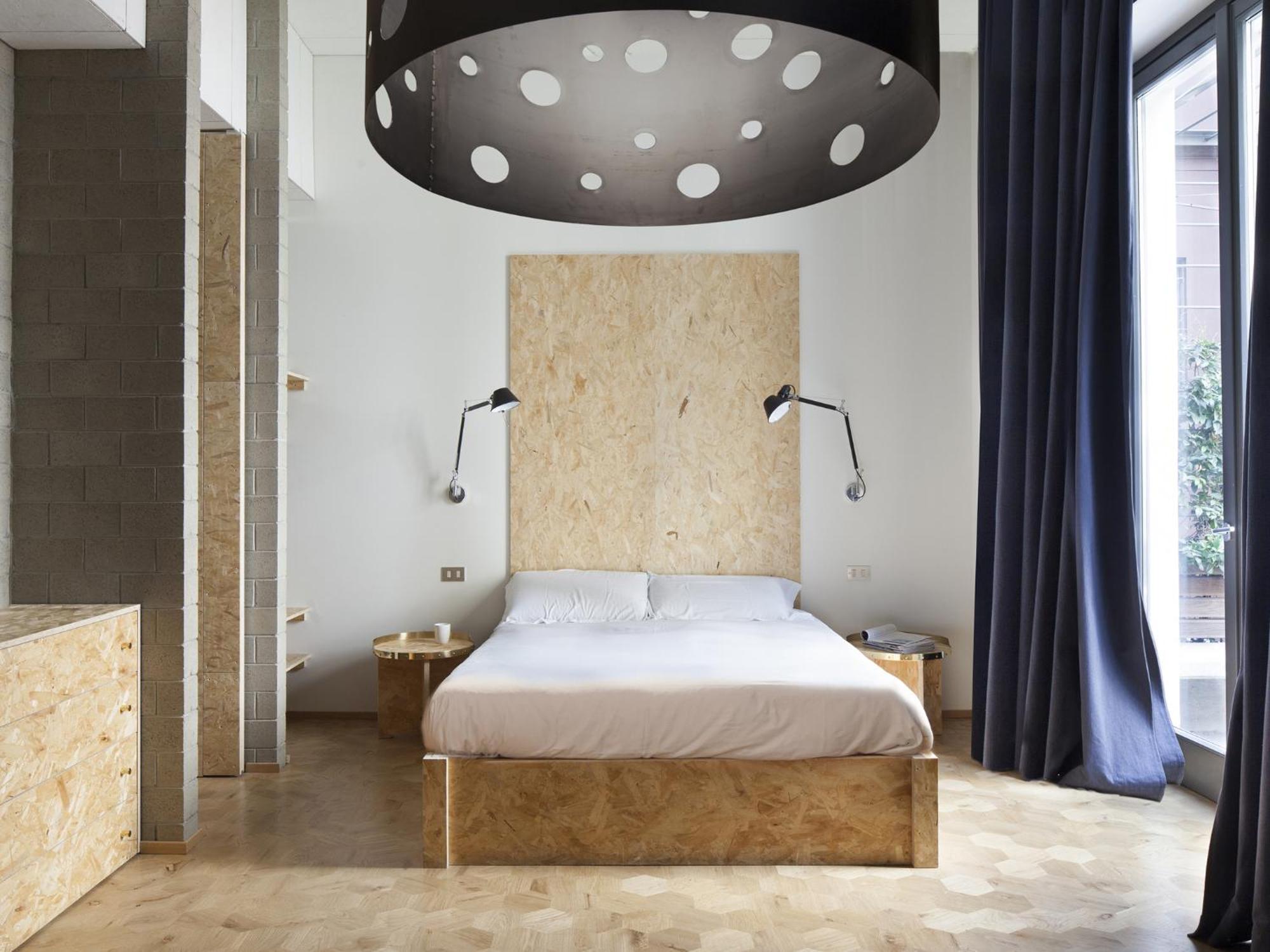 One-Bedroom Apartment Private Garden