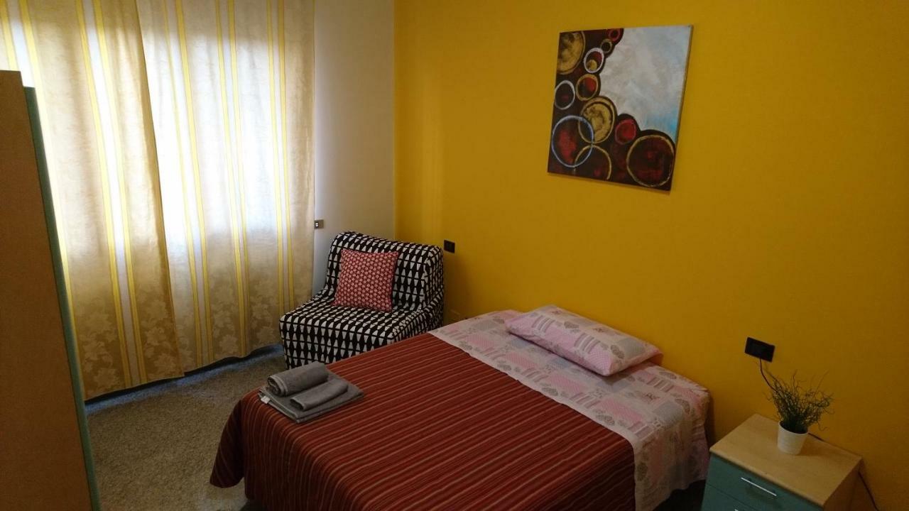 Chambre Double ou Lits Jumeaux avec Salle de Bains Commune