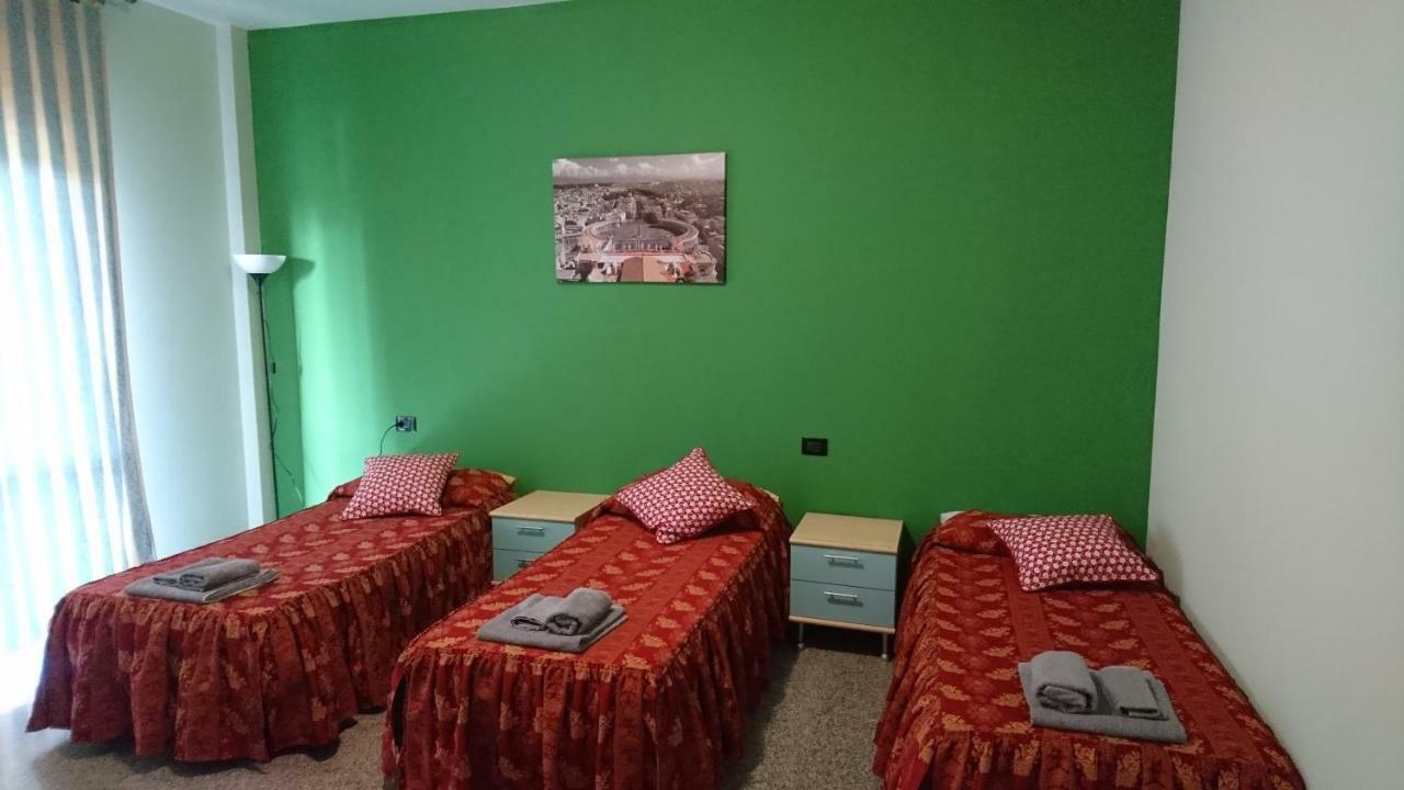 Chambre Triple Basique avec Salle de Bains Commune