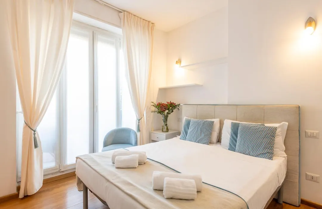 Home Flowers Milano-1
